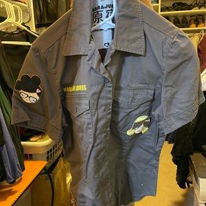 Harajuku Lovers Button Down Shirt Size M, khaki